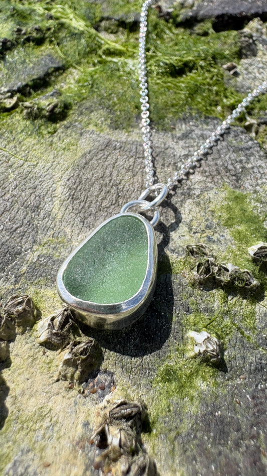 Vibrant Green Seaglass Necklace