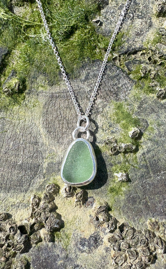Vibrant Green Seaglass Necklace