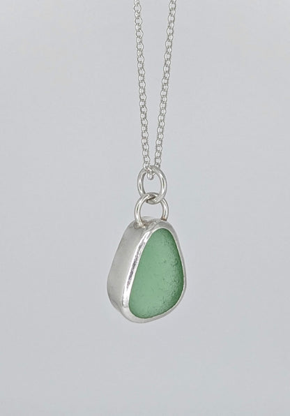Vibrant Green Seaglass Necklace